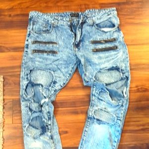 Gently Used Men's Ripped Jeans
